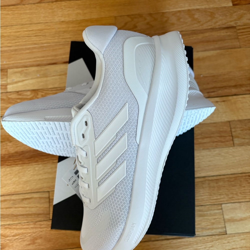 Adidas Run Falcon Shoes Sneakers Men’s 10,10.5 or 11  IH7757 New Sneakers
